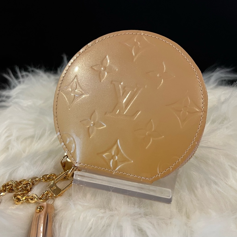Louis Vuitton Vernis Porte Monnaie Chapeau Coin Case - Picture 2 of 5